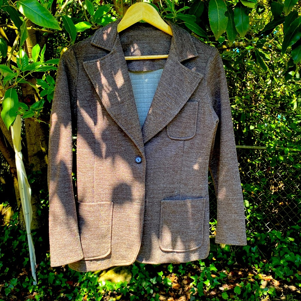 Cute vintage woman’s blazer